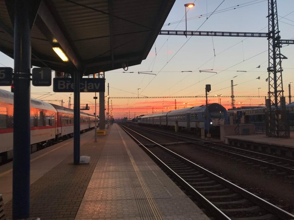 Photo Train platform