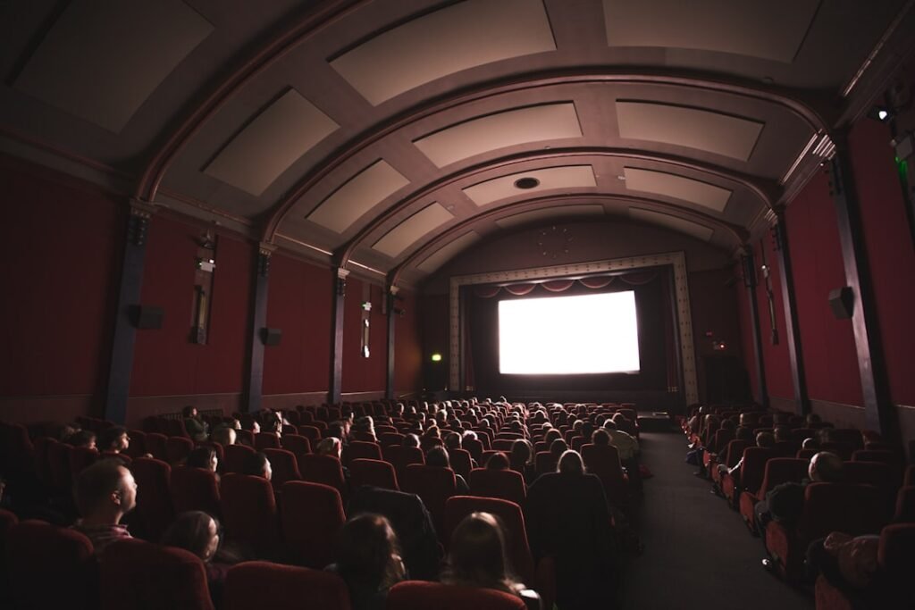 Photo Image: Film Set Nouns: Troll, Films