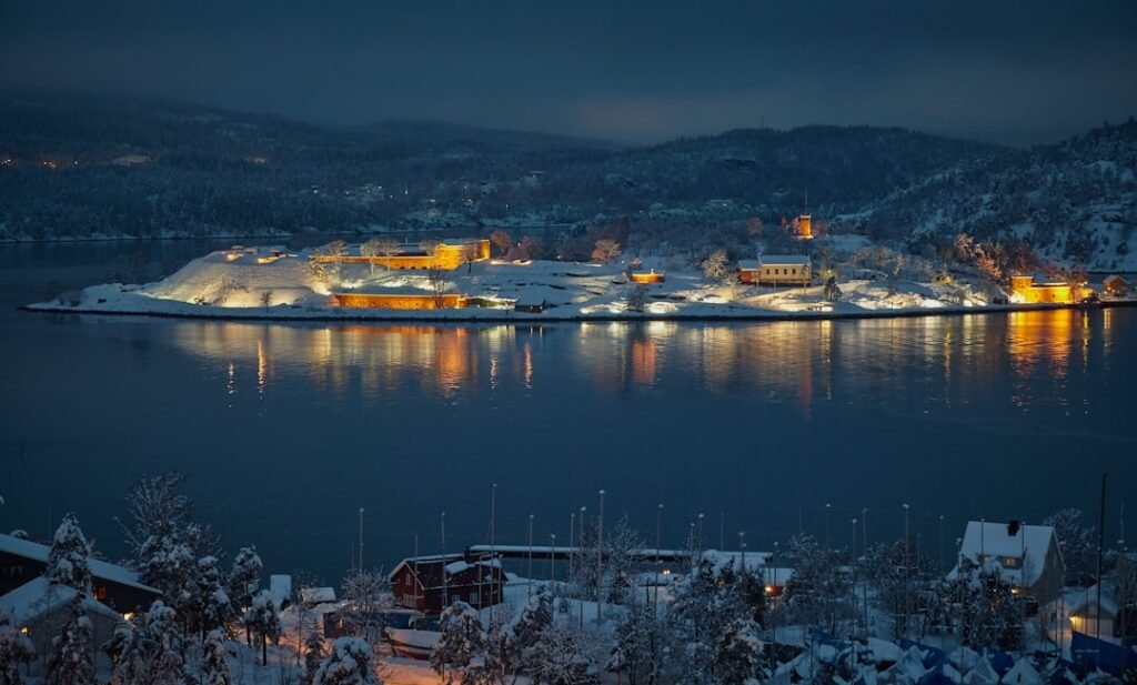 Photo Fjord town
