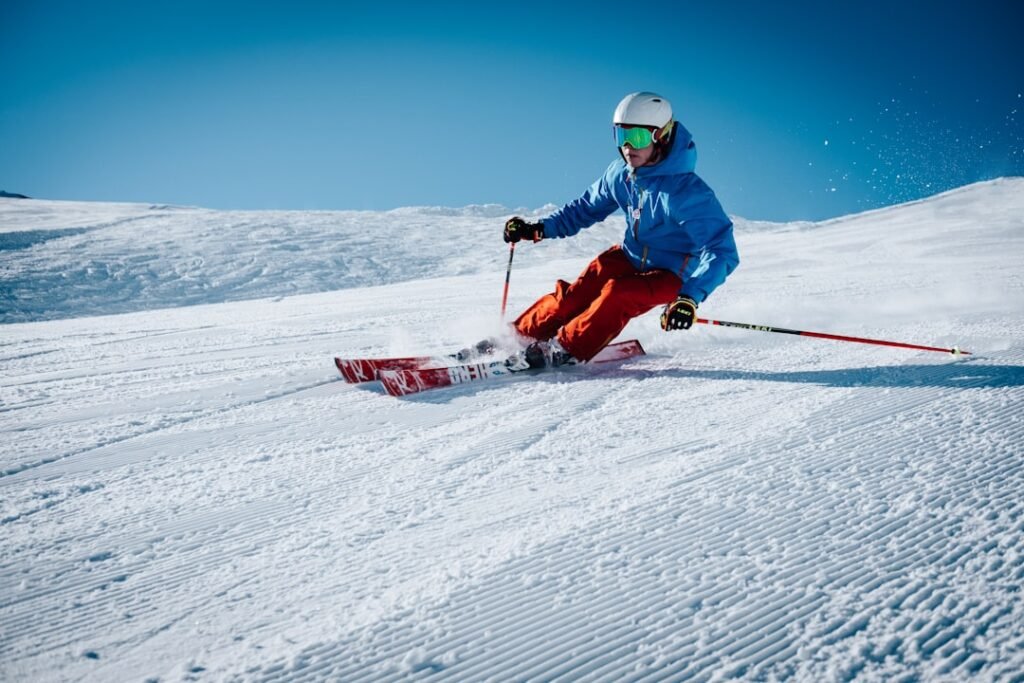 Photo Norwegian activities: fjords, skiing