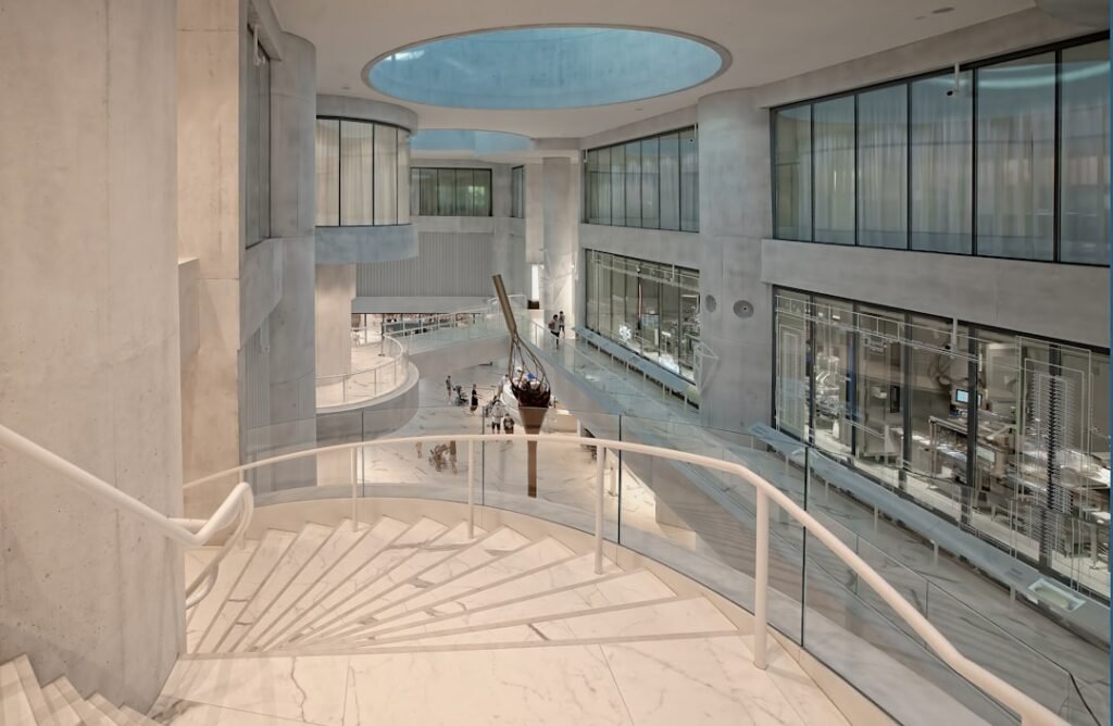 Photo Hospital building