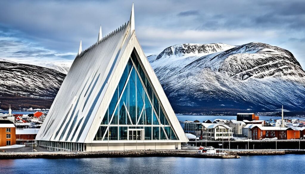 特罗姆瑟的北极大教堂：现代建筑的奇迹