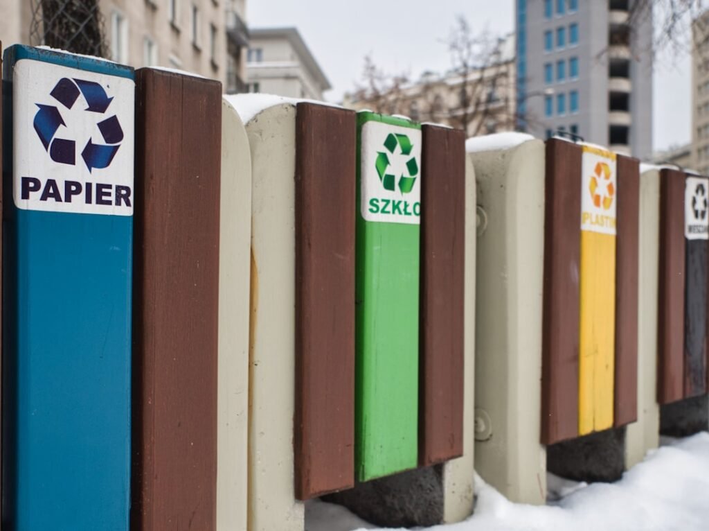Photo Recycling bins